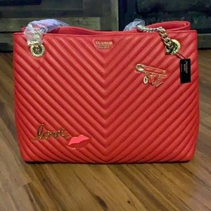 VS Embellished V-Quilt Shoulder Tote